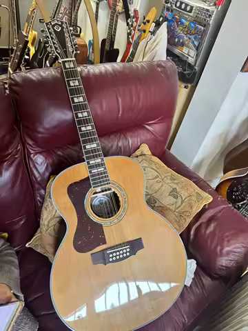 Linkshändige Gitarre aus Massivem Zedernholz 12 Saiten 43 Zoll Professionelle Jumbo-Gitarre F512 Guild Linkshändige 12-Saiten-Gitarre